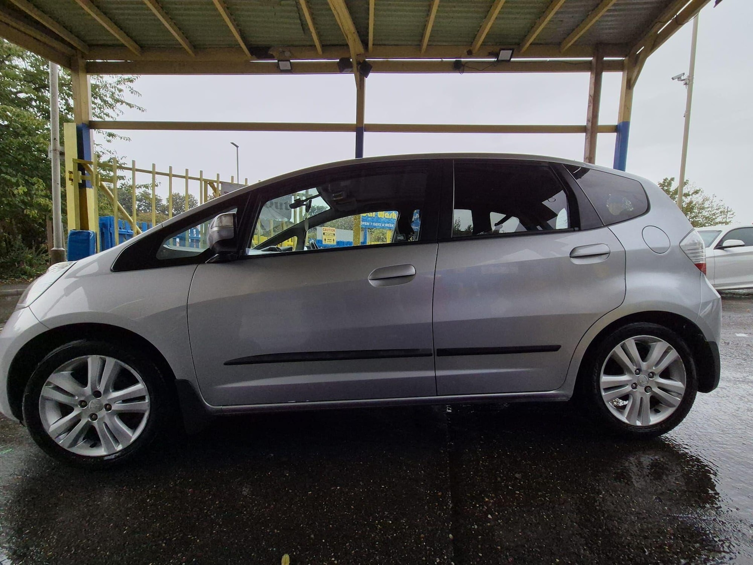 Used Honda Jazz 2009 for sale - 76294501: Photo 10