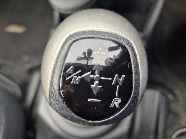 Used Honda Jazz 2009 for sale - 76294501: Photo 24