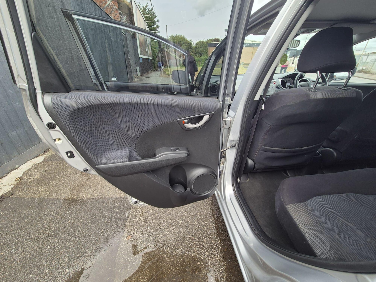 Used Honda Jazz 2009 for sale - 76294501: Photo 32