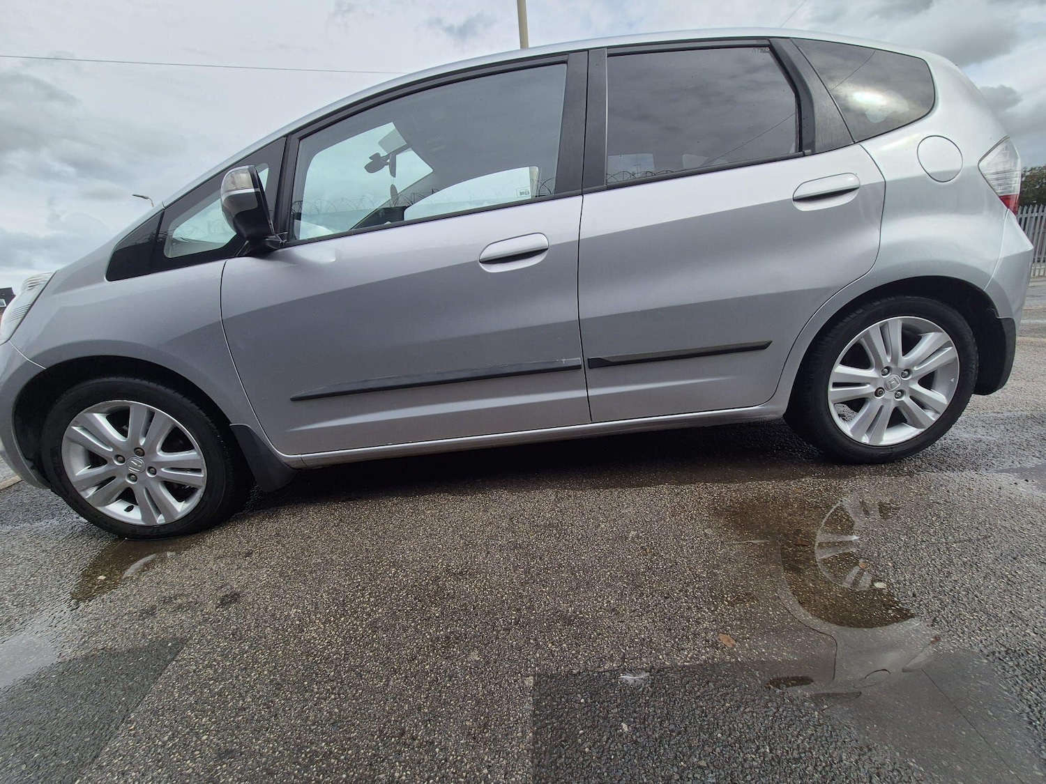 Used Honda Jazz 2009 for sale - 76294501: Photo 9