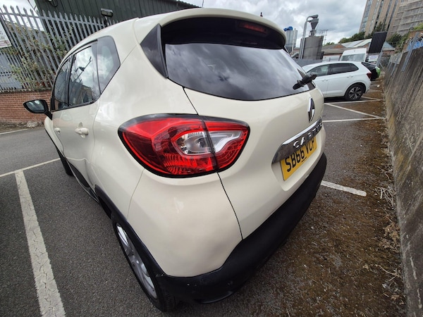 Used Renault Captur 2016 for sale - 76295536: Photo 10