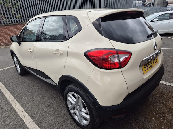 Used Renault Captur 2016 for sale - 76295536: Photo 12