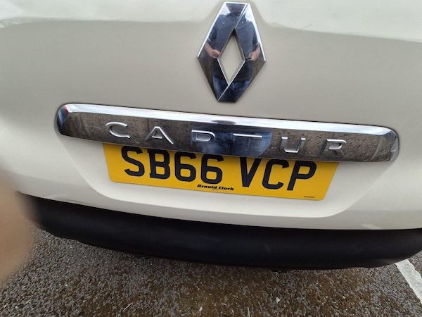 Used Renault Captur 2016 for sale - 76295536: Photo 16