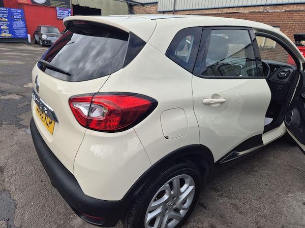 Used Renault Captur 2016 for sale - 76295536: Photo 17