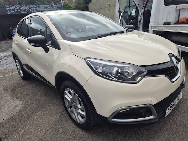 Used Renault Captur 2016 for sale - 76295536: Photo 1