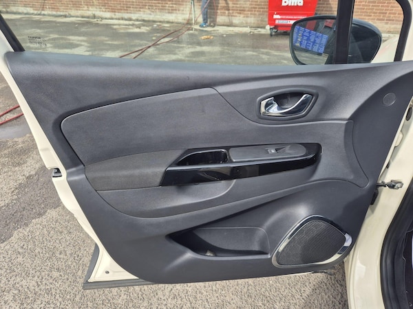 Used Renault Captur 2016 for sale - 76295536: Photo 29