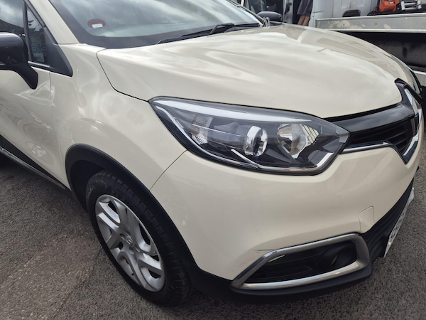 Used Renault Captur 2016 for sale - 76295536: Photo 2
