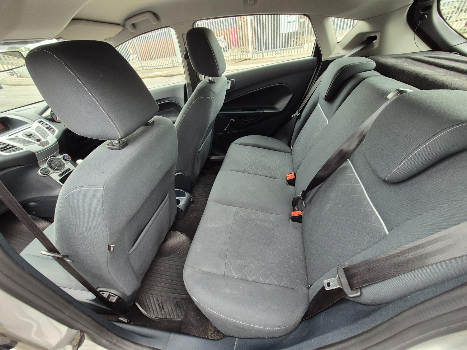 Used Ford Fiesta 2012 for sale - 76294576: Photo 22