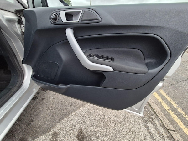 Used Ford Fiesta 2012 for sale - 76294576: Photo 23
