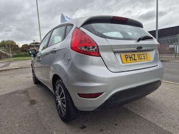 Used Ford Fiesta 2012 for sale - 76294576: Photo