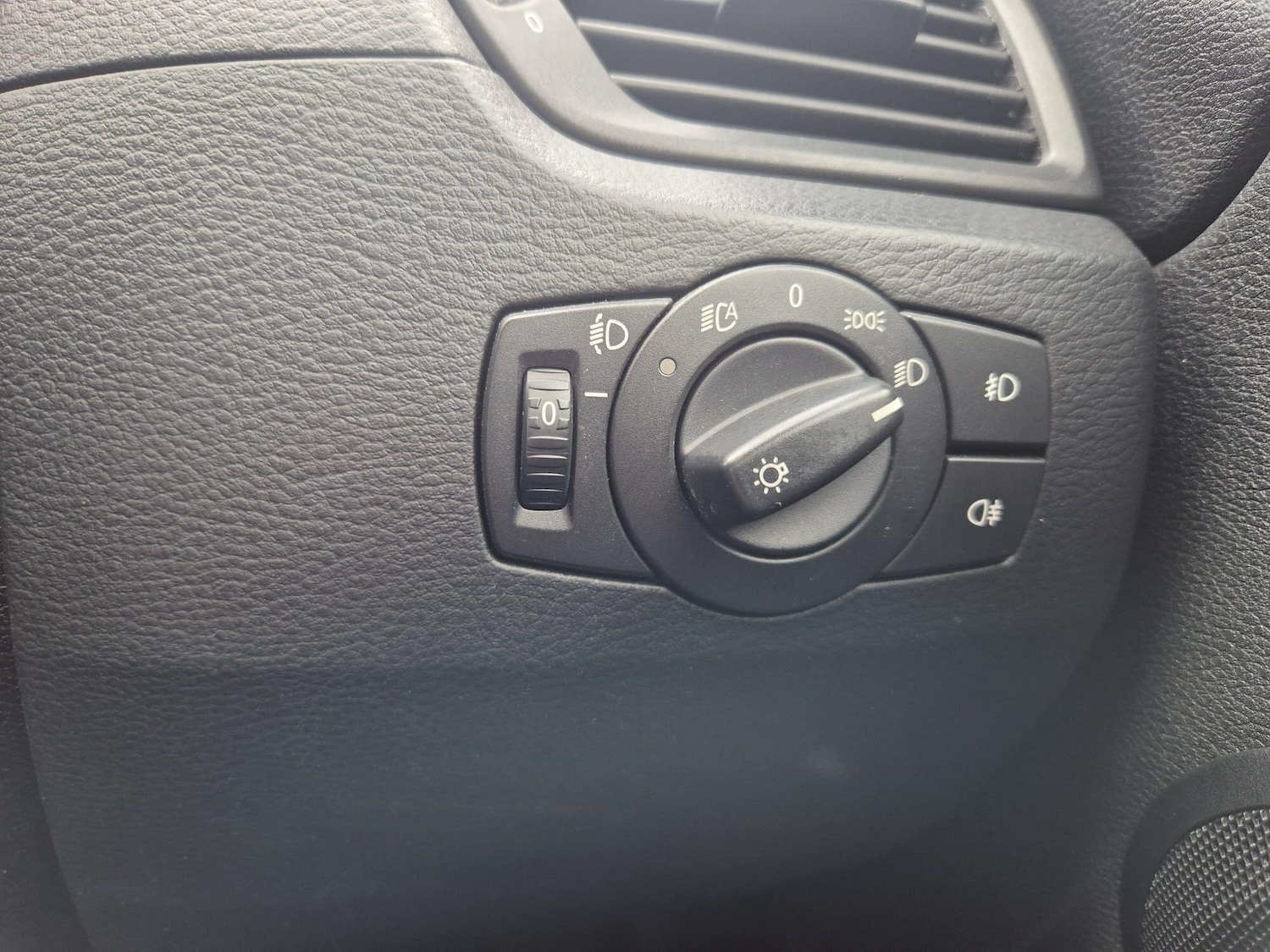 Used BMW X1 2011 for sale - 77509977: Photo 44