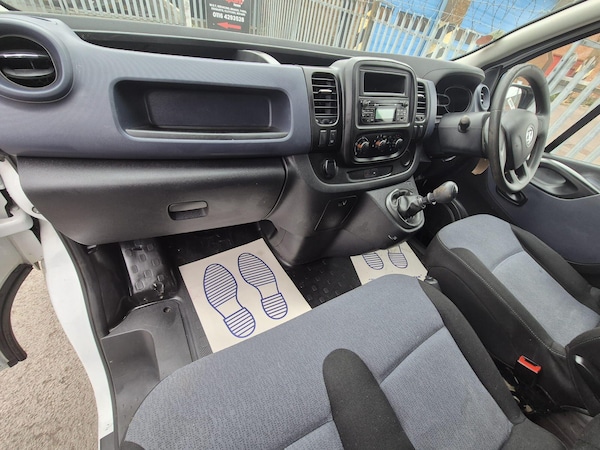 Used Vauxhall Vivaro 2016 for sale - 76295937: Photo 11