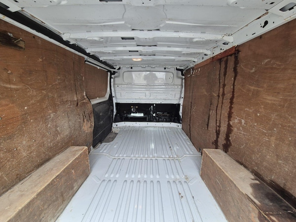 Used Vauxhall Vivaro 2016 for sale - 76295937: Photo 22