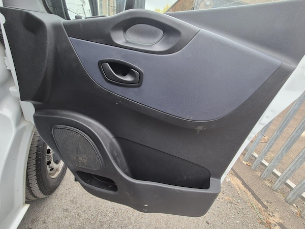 Used Vauxhall Vivaro 2016 for sale - 76295937: Photo 31