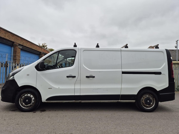 Used Vauxhall Vivaro 2016 for sale - 76295937: Photo 5