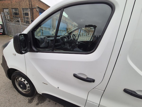 Used Vauxhall Vivaro 2016 for sale - 76295937: Photo 9