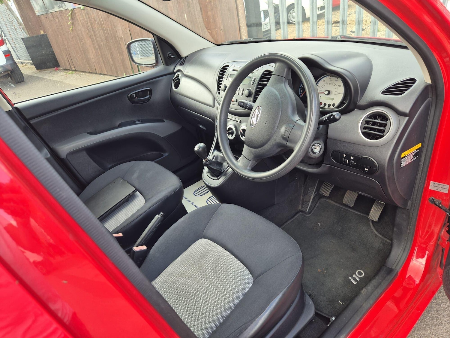 Used Hyundai i10 2010 for sale - 76295488: Photo 19