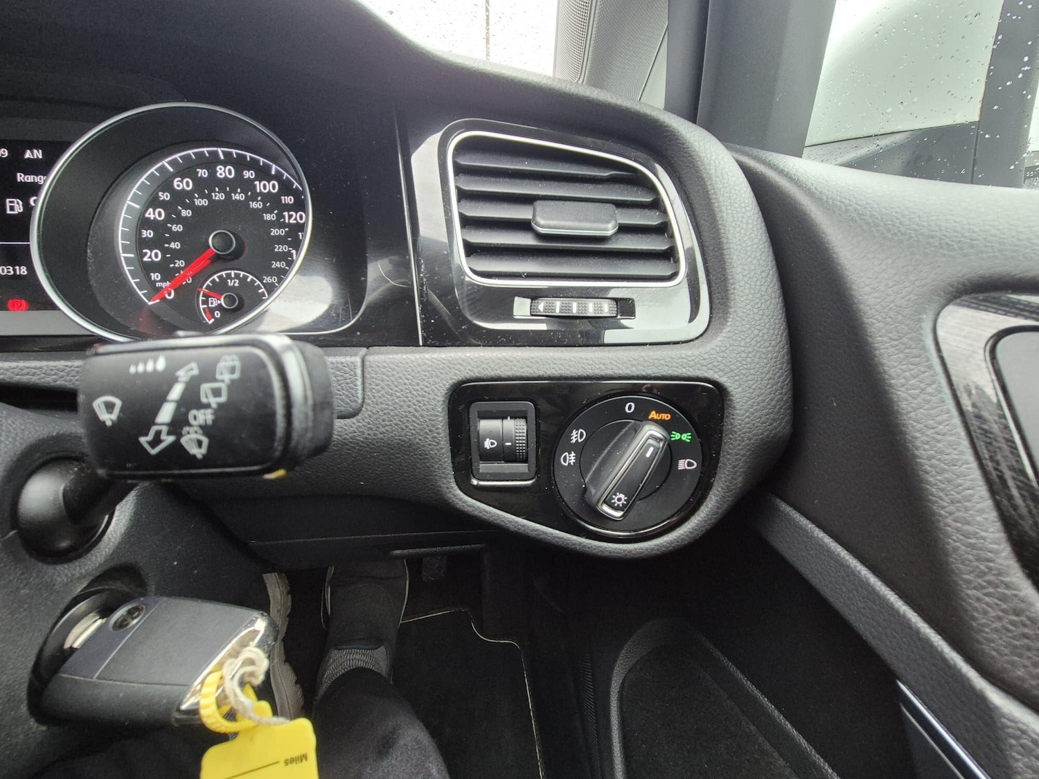 Used Volkswagen Golf 2017 for sale - 76926539: Photo 23