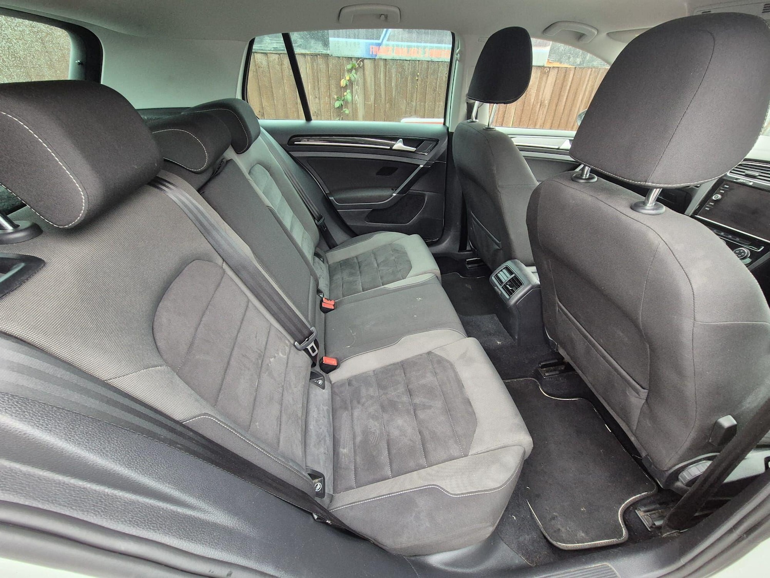 Used Volkswagen Golf 2017 for sale - 76926539: Photo 28