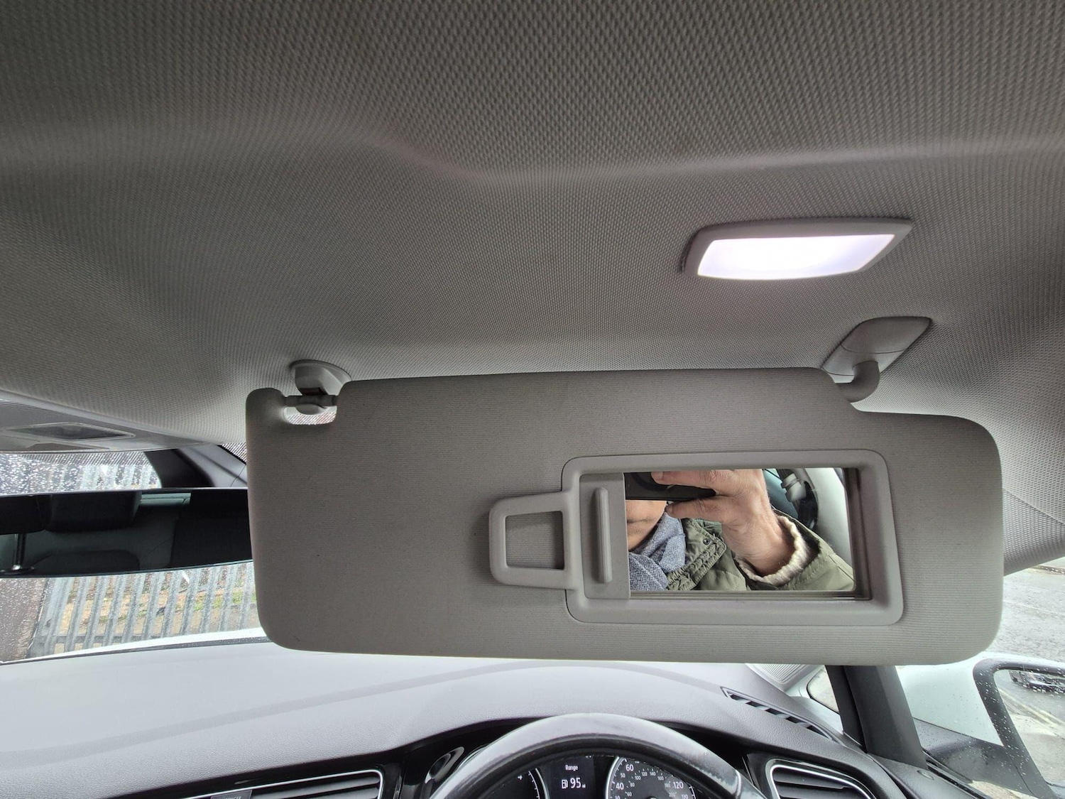 Used Volkswagen Golf 2017 for sale - 76926539: Photo 34