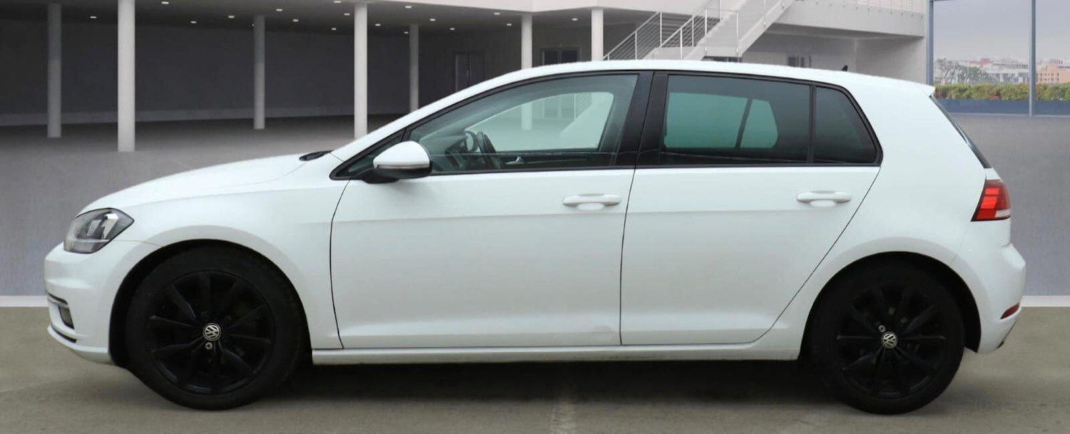 Used Volkswagen Golf 2017 for sale - 76926539: Photo 4