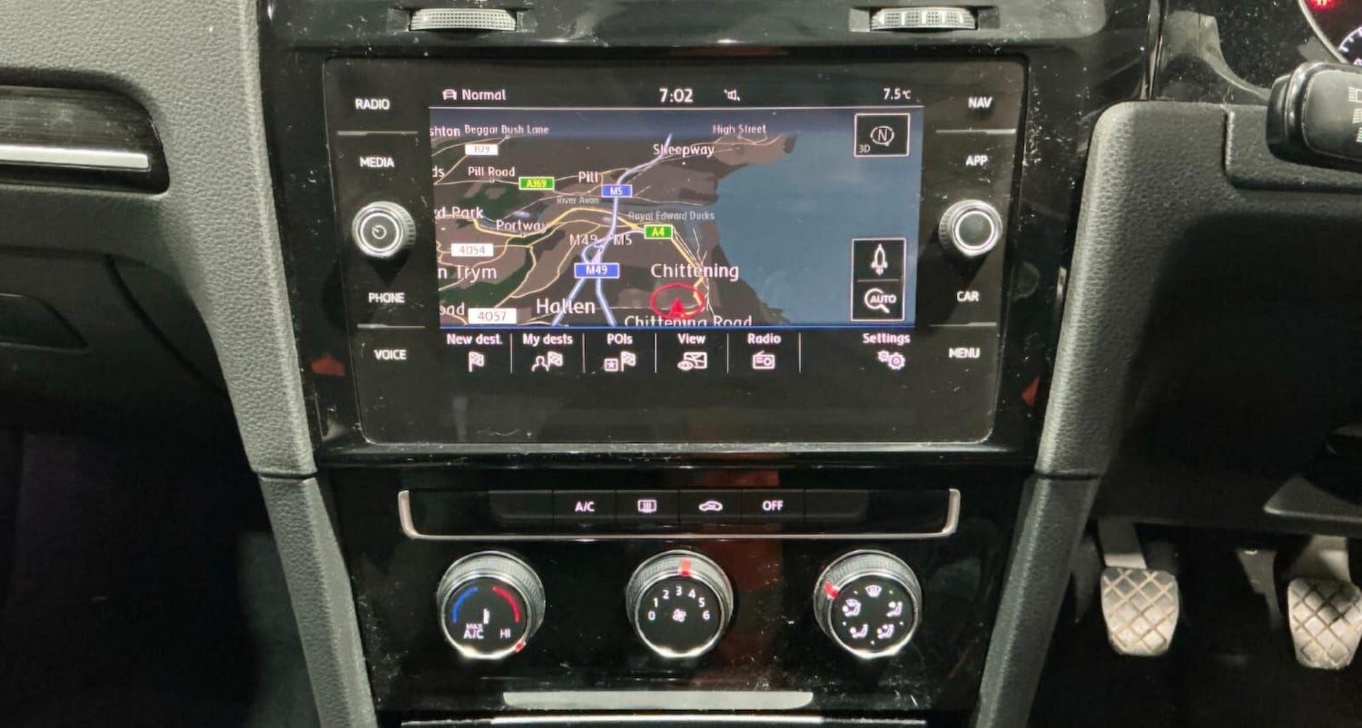 Used Volkswagen Golf 2017 for sale - 76926539: Photo 9