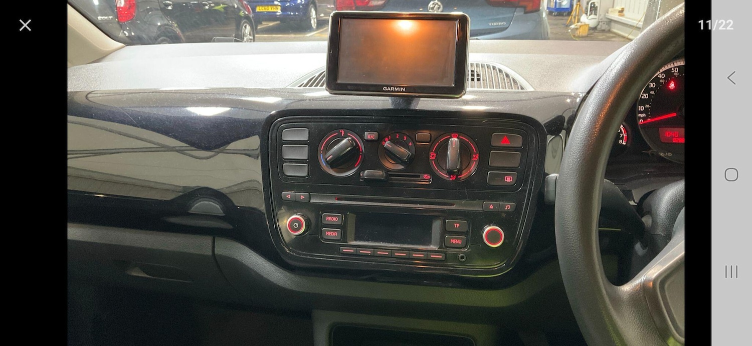 Used Volkswagen up! 2014 for sale - 78204959: Photo 9