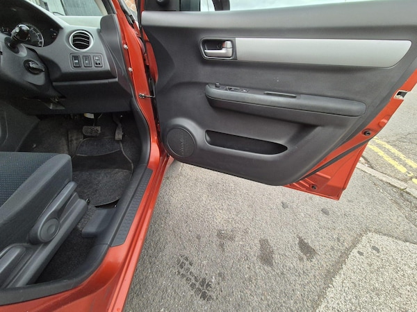 Used Suzuki Swift 2009 for sale - 76296028: Photo 24