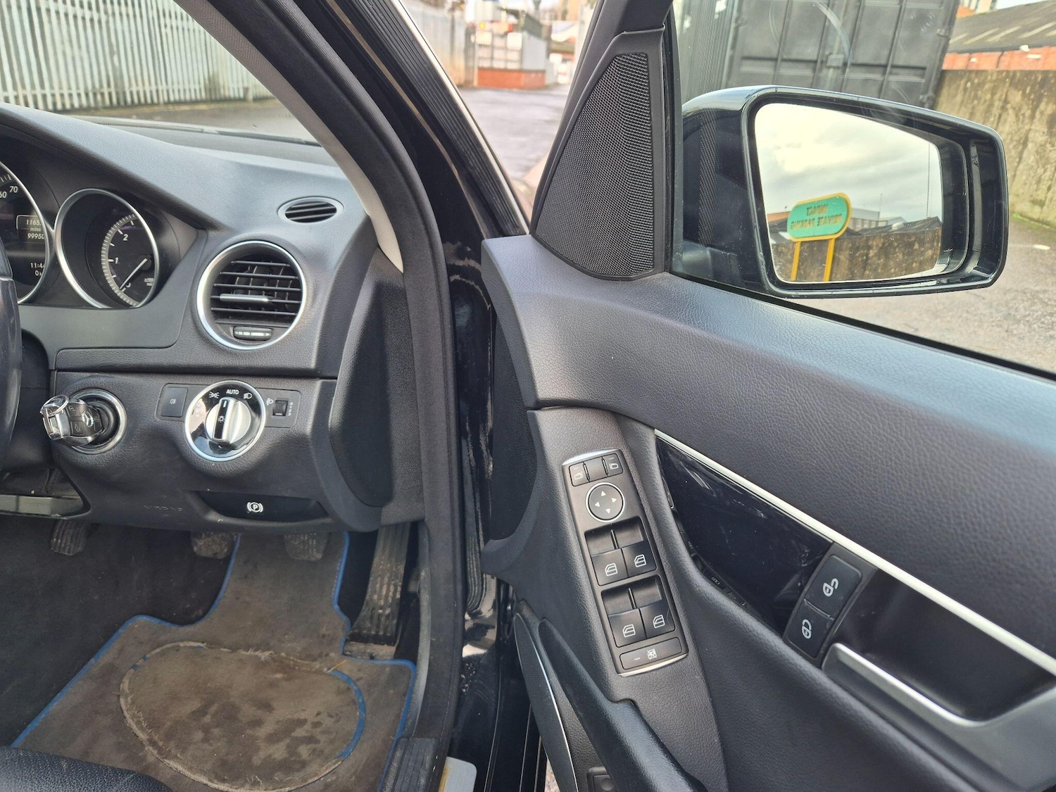 Used Mercedes-Benz C Class for sale - 77242787: Photo 28