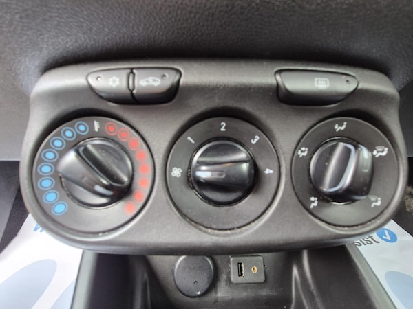 Used Vauxhall Corsa 2015 for sale - 76295525: Photo 28