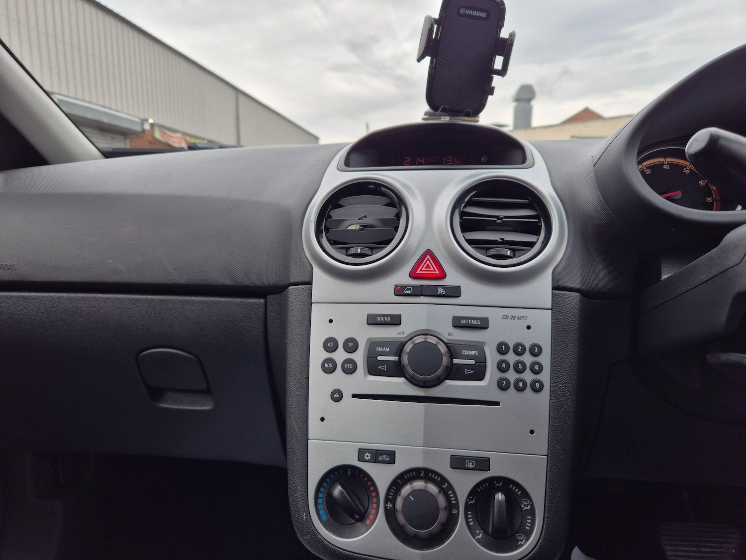 Used Vauxhall Corsa 2009 for sale - 77633271: Photo 13