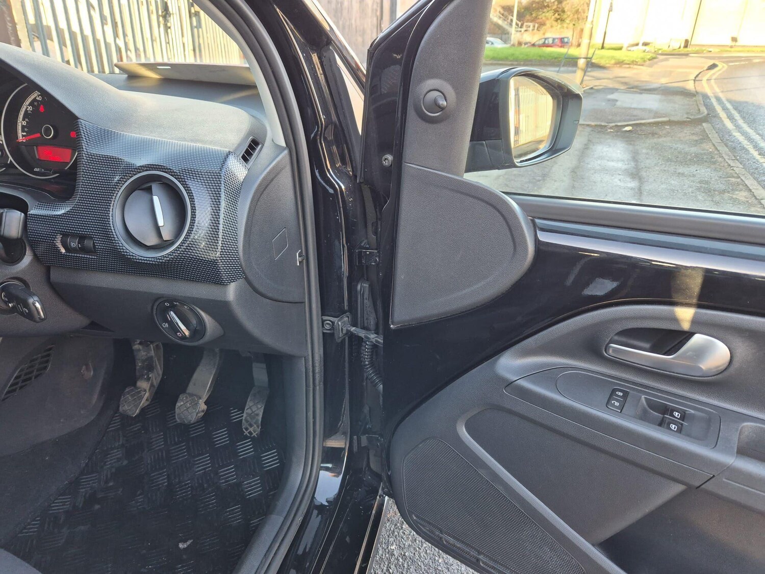 Used Volkswagen up! 2018 for sale - 76619936: Photo 23