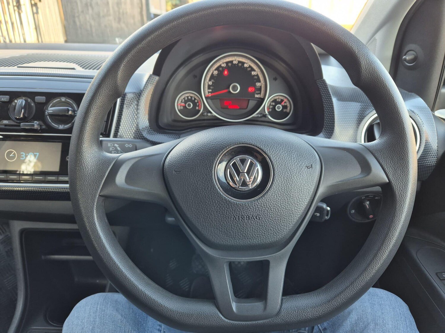 Used Volkswagen up! 2018 for sale - 76619936: Photo 38