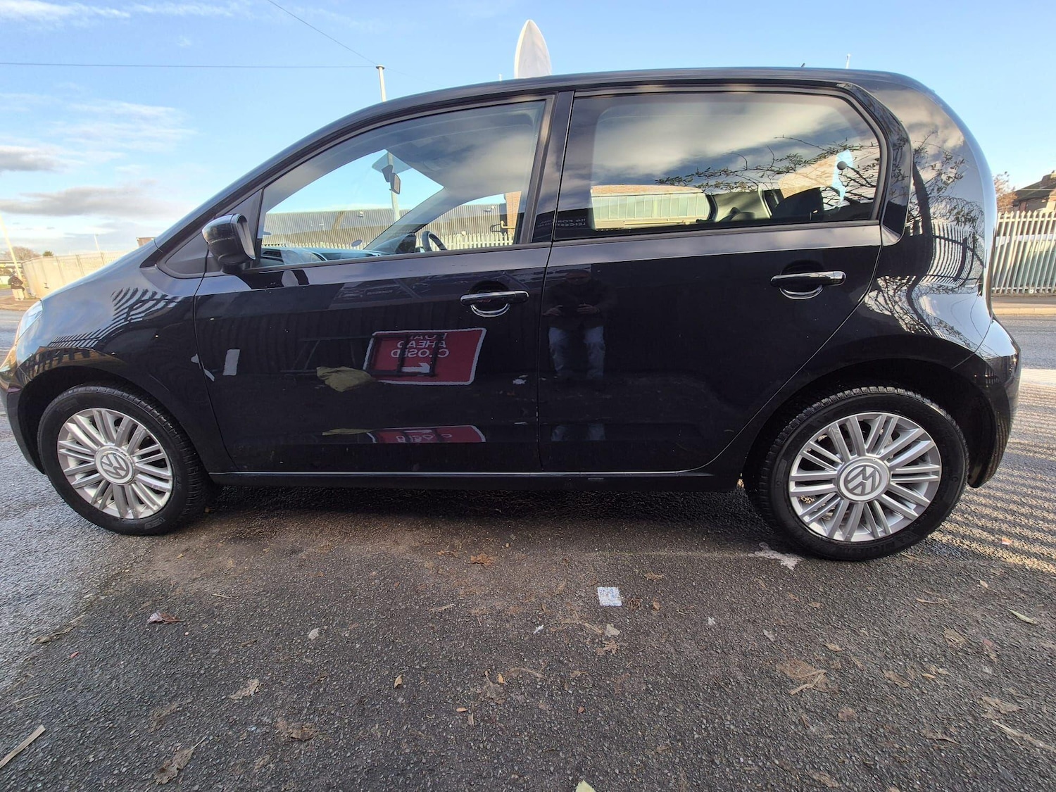 Used Volkswagen up! 2018 for sale - 76619936: Photo 9