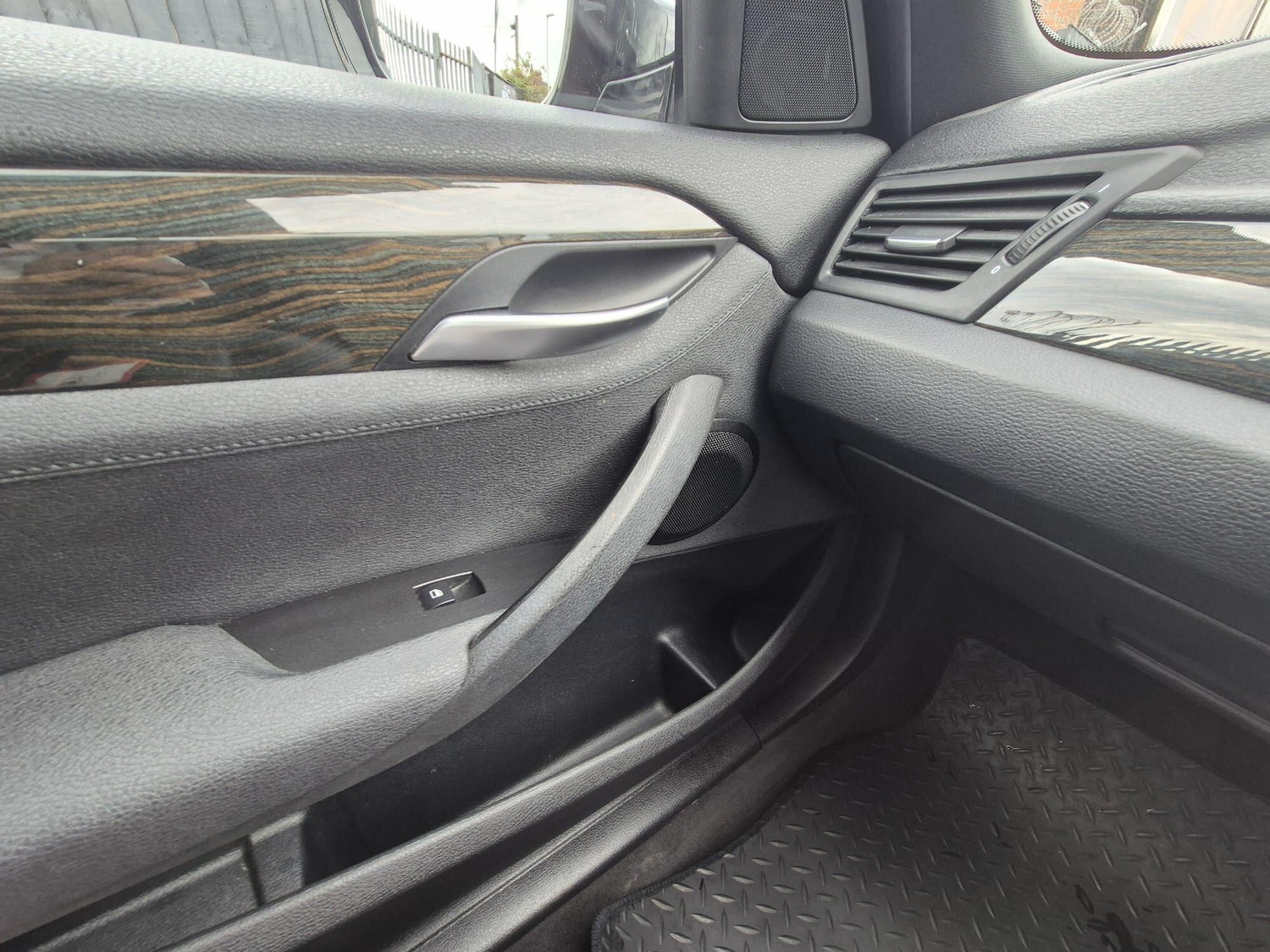 Used BMW X1 2011 for sale - 77320886: Photo 67