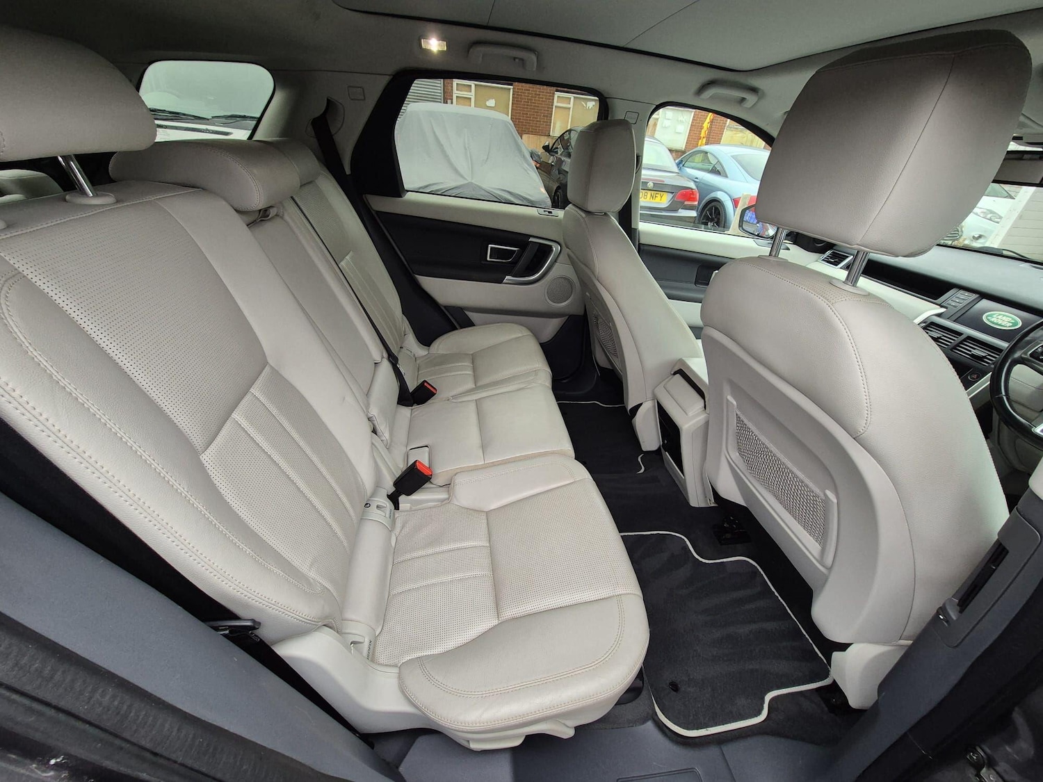 Used Land Rover Discovery Sport 2015 for sale - 77067143: Photo 16