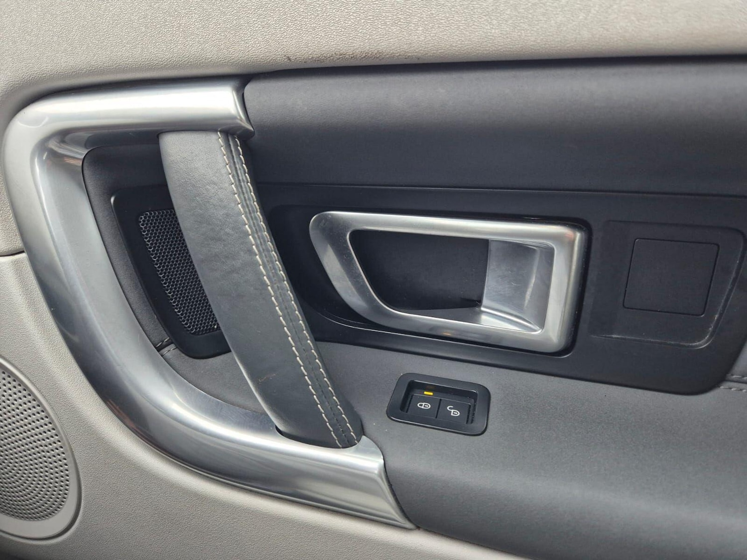 Used Land Rover Discovery Sport 2015 for sale - 77067143: Photo 20