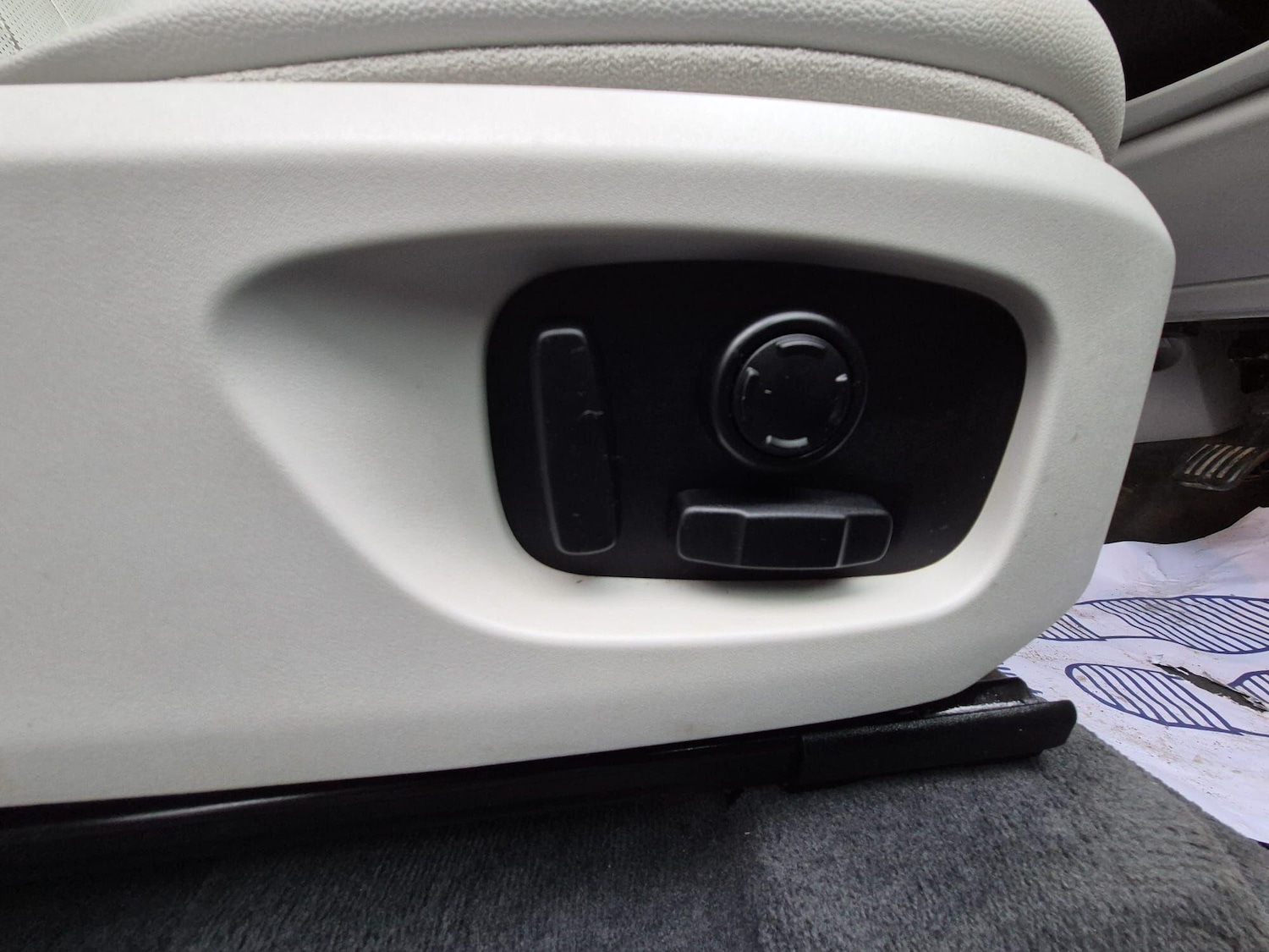 Used Land Rover Discovery Sport 2015 for sale - 77067143: Photo 22