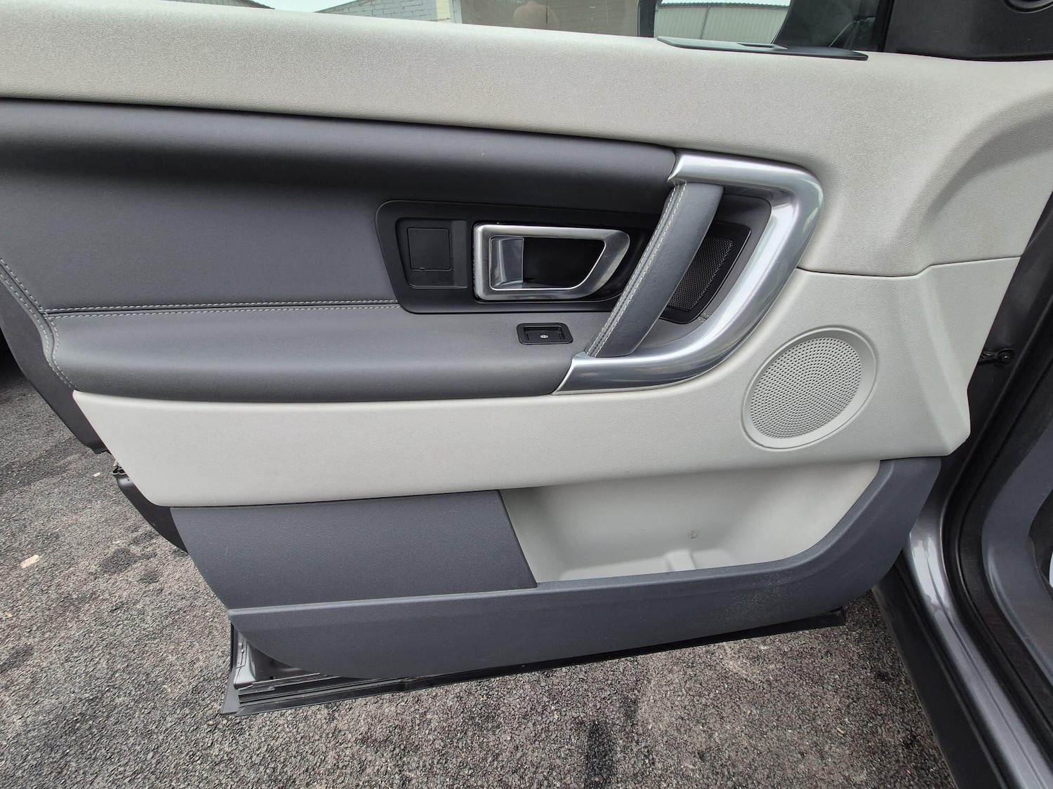 Used Land Rover Discovery Sport 2015 for sale - 77067143: Photo 25