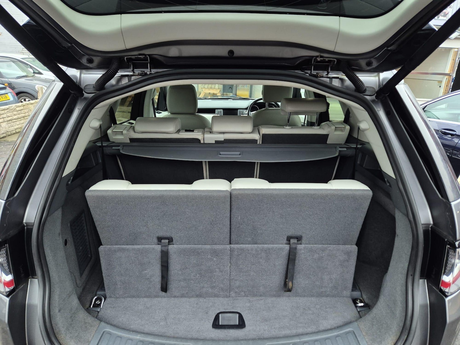 Used Land Rover Discovery Sport 2015 for sale - 77067143: Photo 43