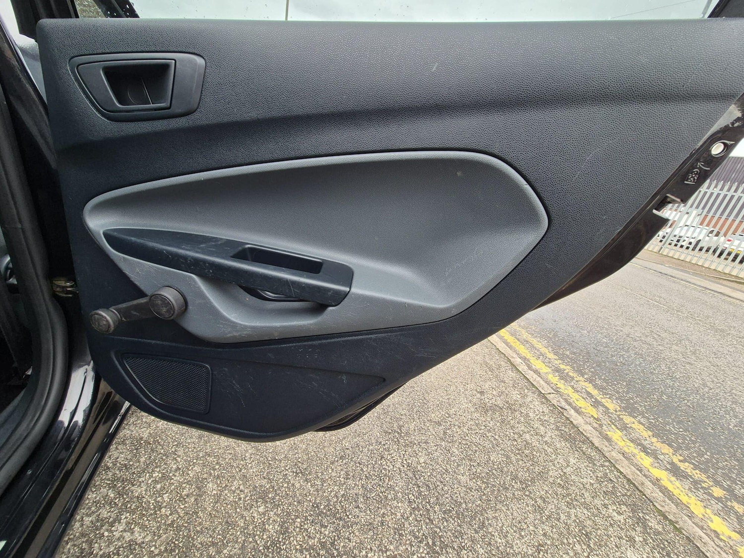 Used Ford Fiesta 2010 for sale - 76499395: Photo 26