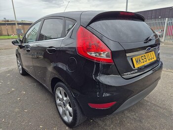 Used Ford Fiesta 2010 for sale - 76499395: Photo
