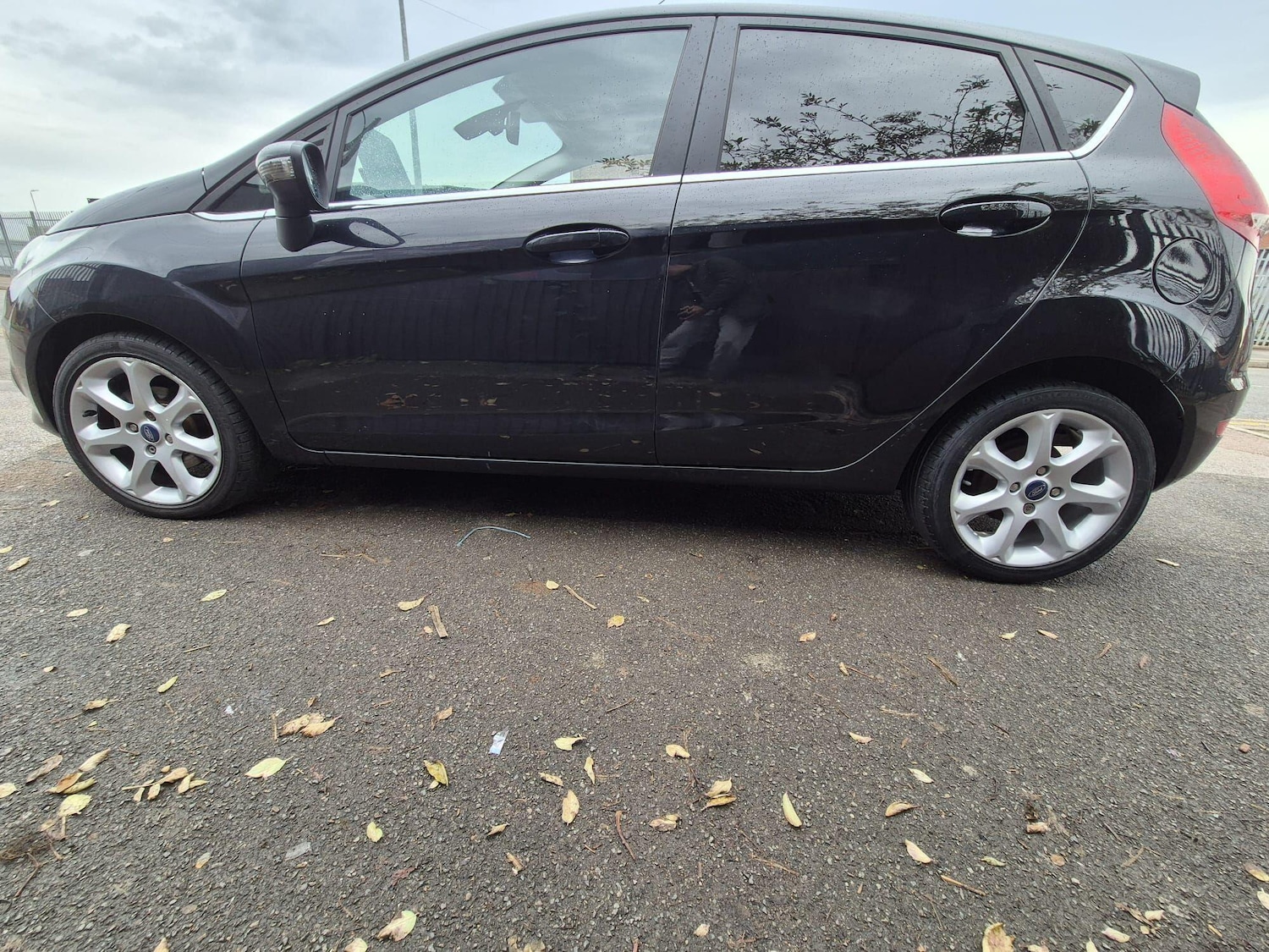 Used Ford Fiesta 2010 for sale - 76499395: Photo 9