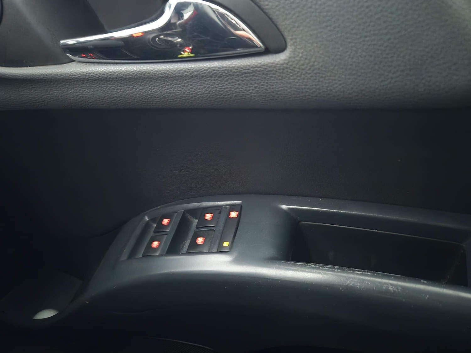 Used Vauxhall Meriva 2012 for sale - 76850318: Photo 18