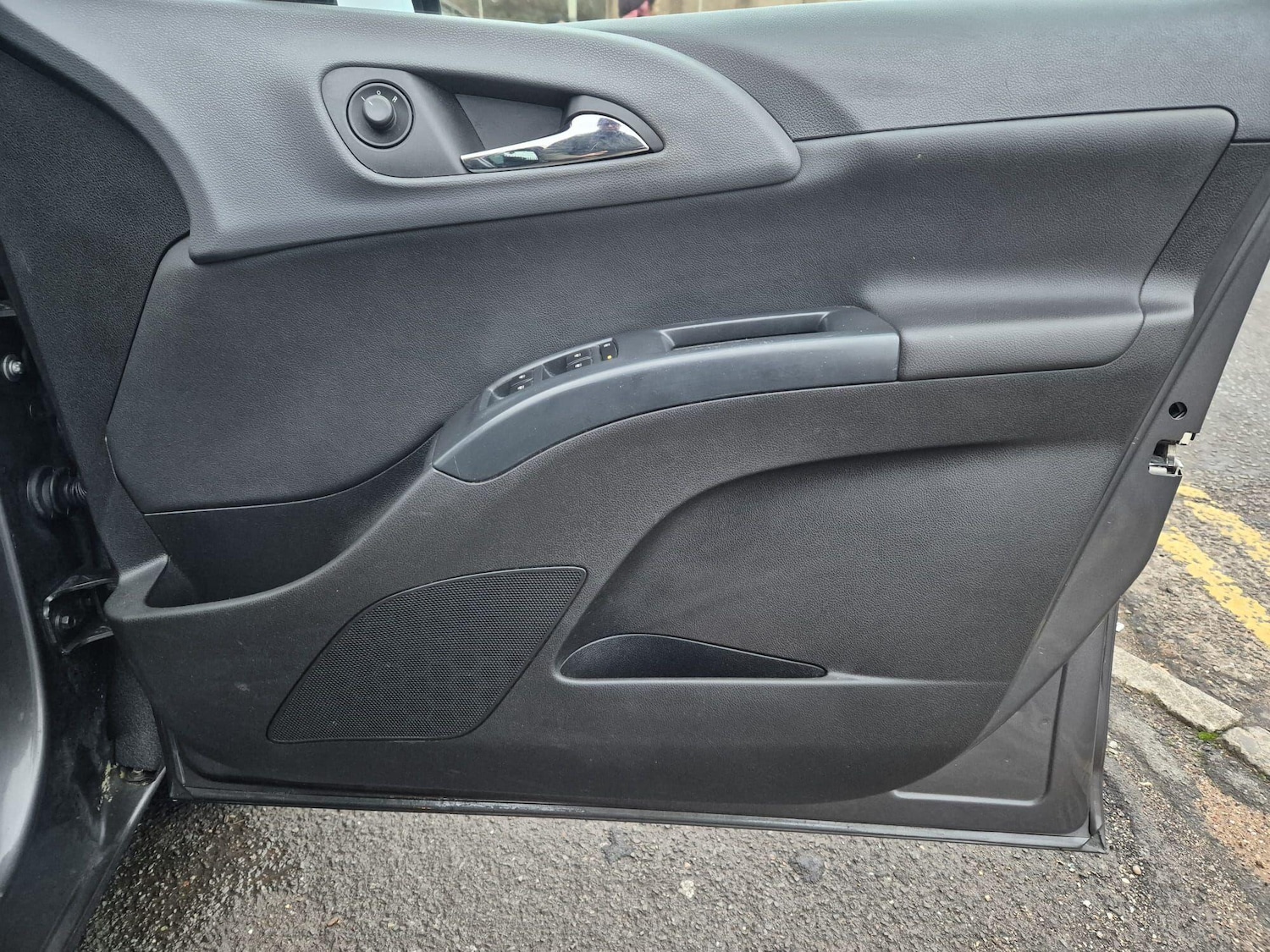 Used Vauxhall Meriva 2012 for sale - 76850318: Photo 23