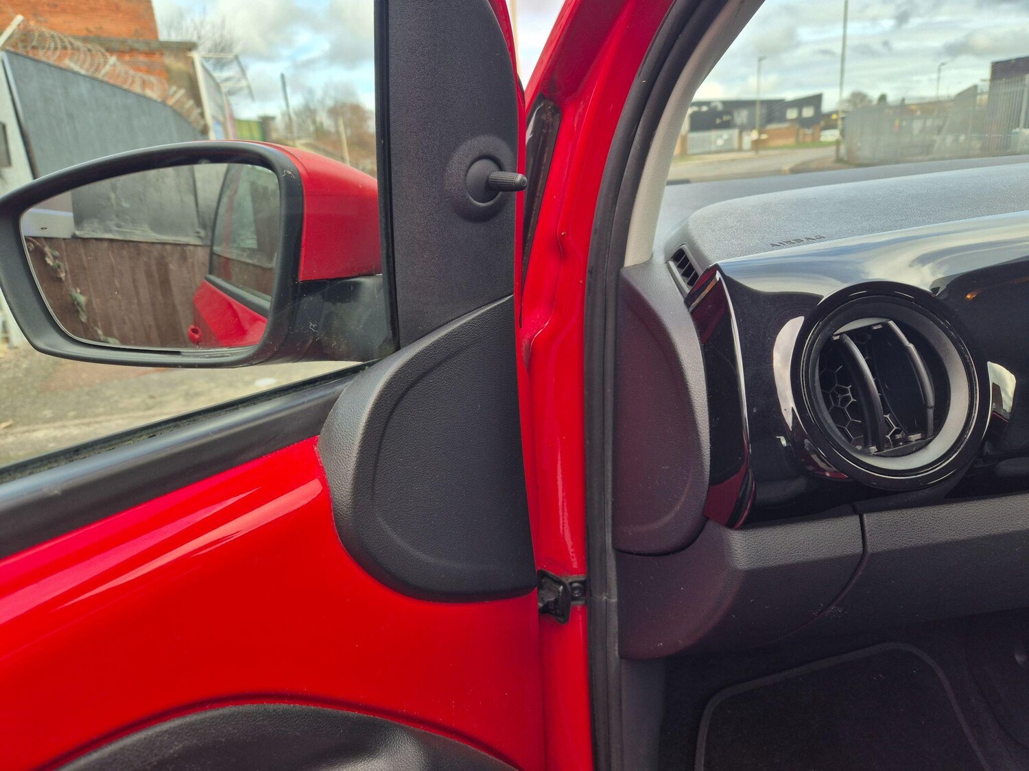 Used Volkswagen up! for sale - 77511128: Photo 45