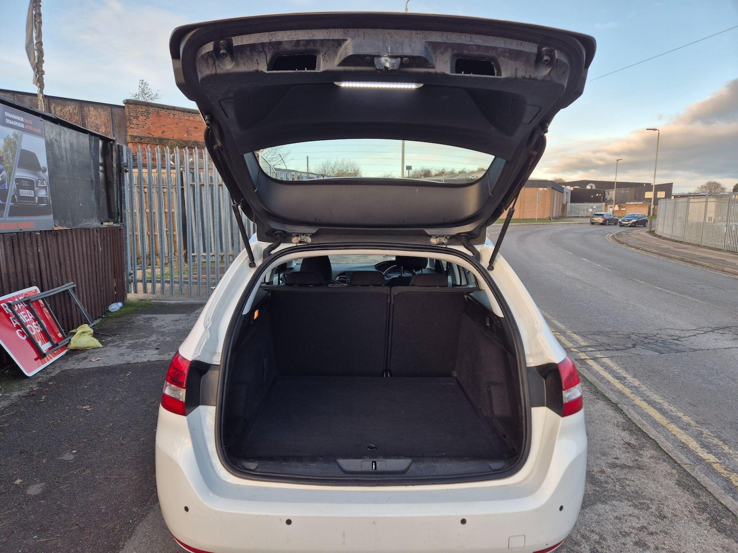 Used Peugeot 308 2020 for sale - 76666847: Photo 26