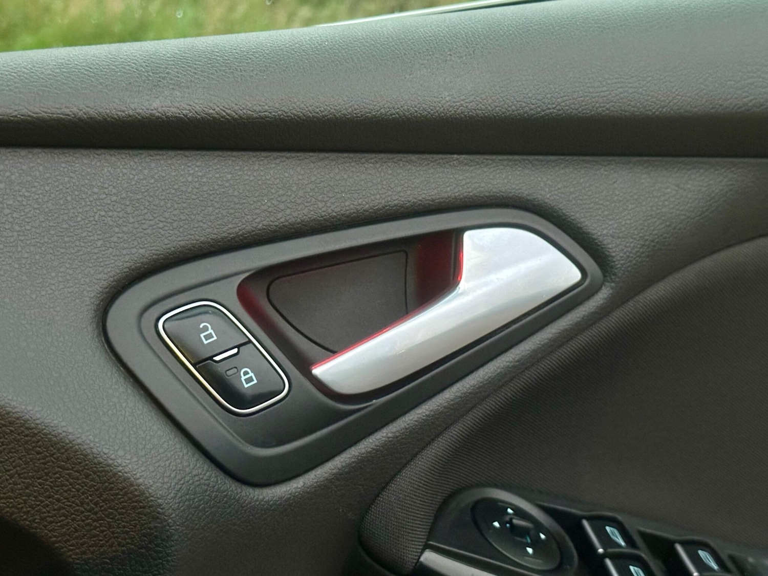 Used Ford Focus 2015 for sale - 76990332: Photo 13