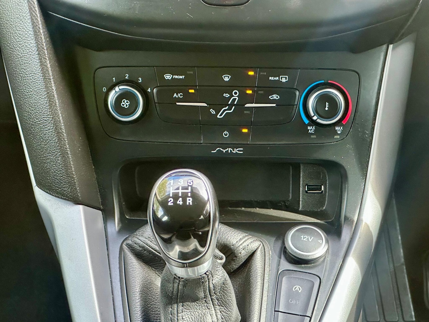 Used Ford Focus 2015 for sale - 76294740: Photo 24