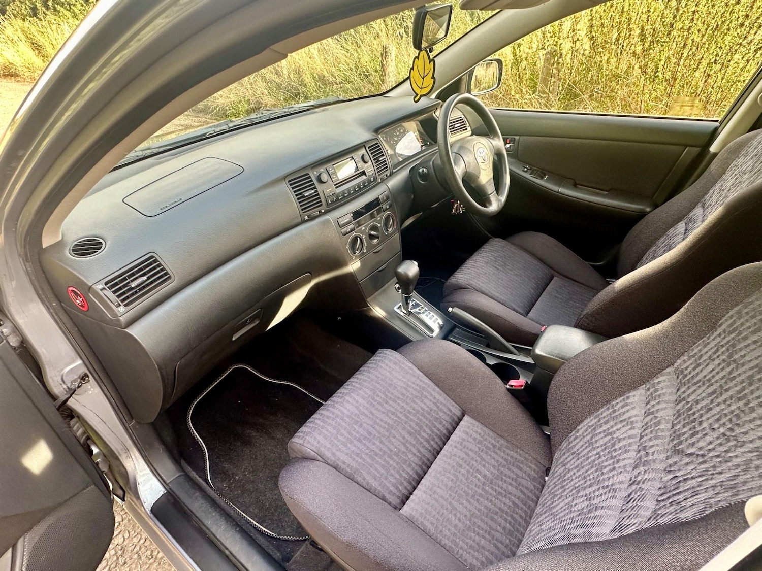 Used Toyota Corolla 2003 for sale - 76990266: Photo 36